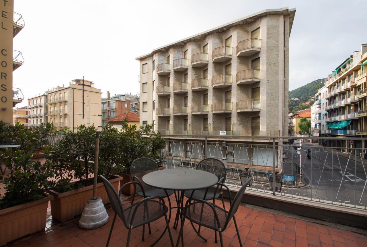 Hotel Corso Alaxi Hotels Alassio Exterior photo